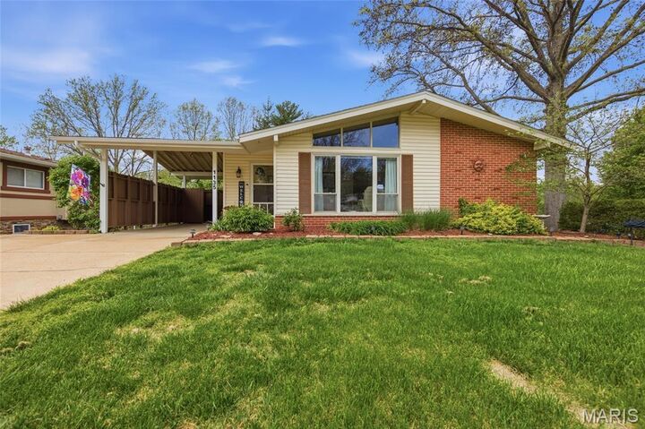 Property Photo:  1135 Port Diane Drive  MO 63146 