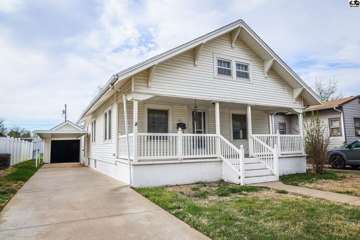 Property Photo:  217 W 14th Ave  KS 67501 