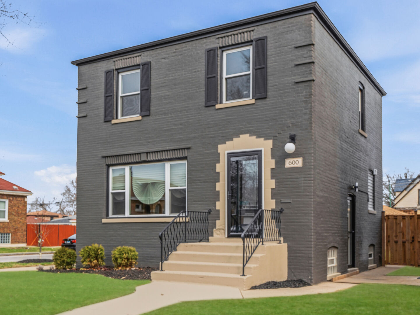 Property Photo: 600 E 87th Place IL 60619