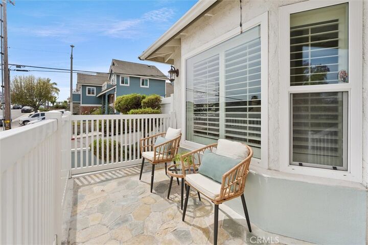 Property Photo:  243 S Hanford  CA 90732 