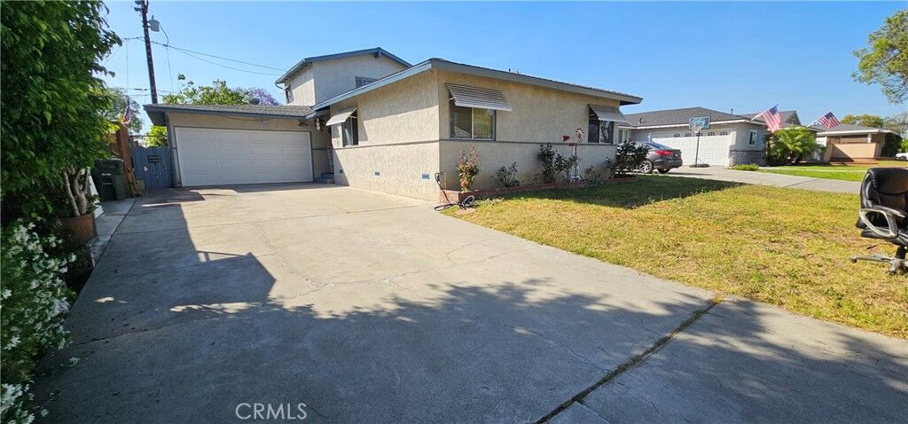 Property Photo:  12113 Bluefield  CA 90638 