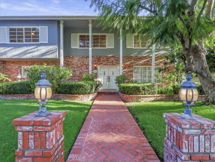 Property Photo:  23301 Blythe Street  CA 91304 