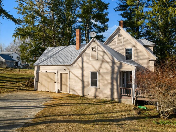Property Photo:  247 Winthrop Center Road  ME 04364 