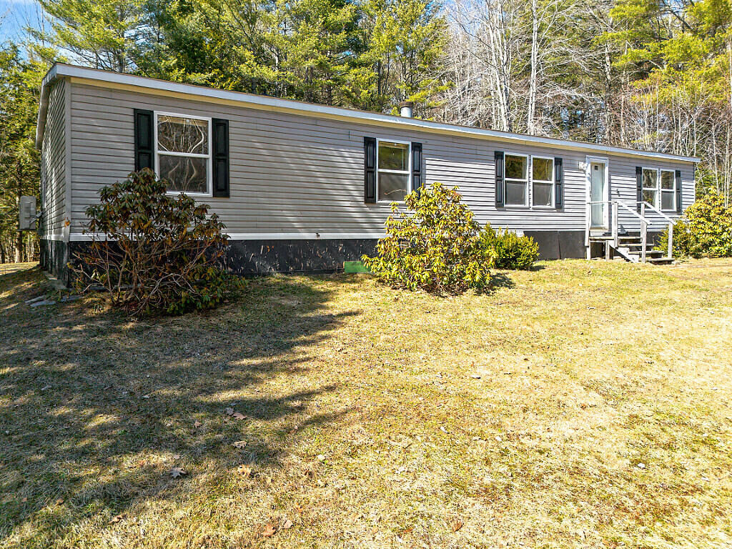 Property Photo: 5 Forest Lane ME 04937