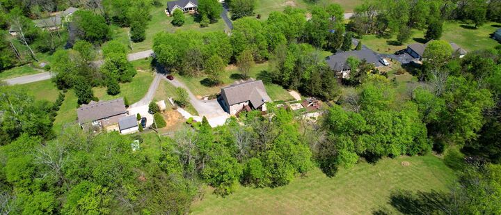 Property Photo:  1759 Vp Lunn Dr  TN 37174 