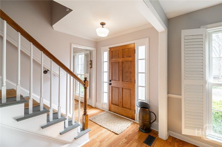 Property Photo: 121 Ashbrook Drive GA 30605