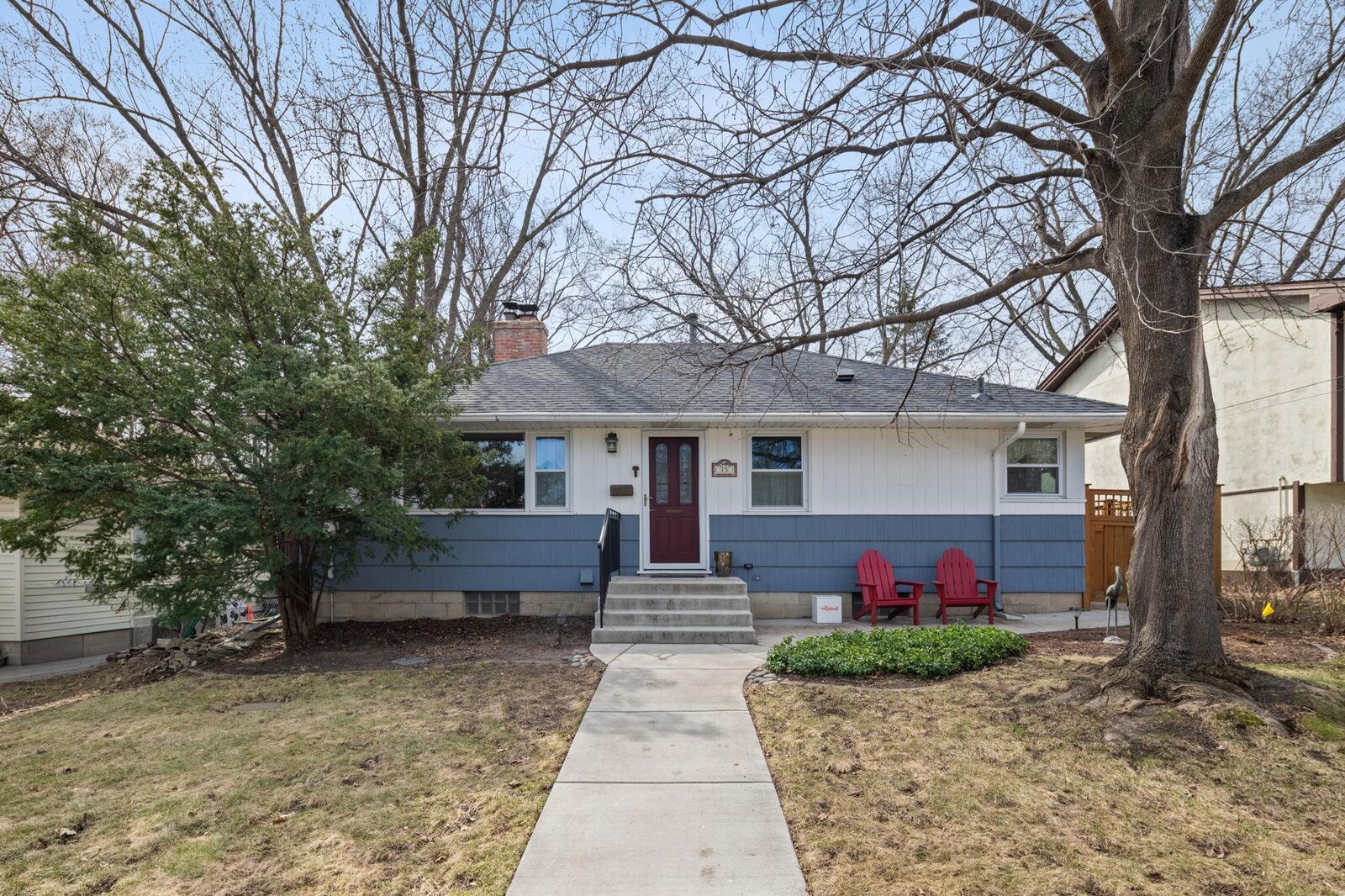 Property Photo:  15 E 68th Street  MN 55423 