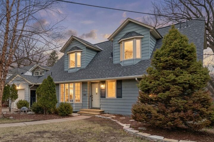 Property Photo:  2212 W 53rd Street  MN 55419 