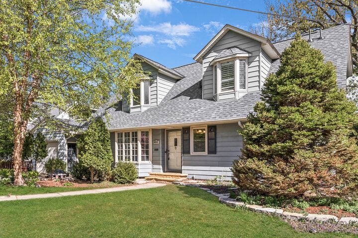 Property Photo:  2212 W 53rd Street  MN 55419 