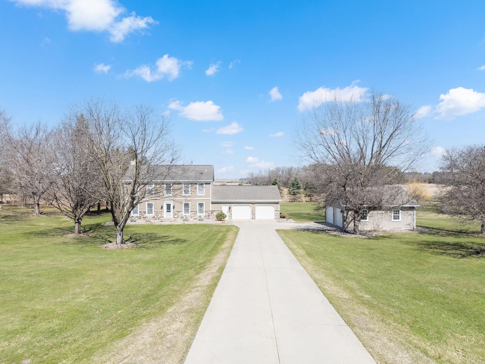 Property Photo:  2049 68th Street NW  MN 55901 