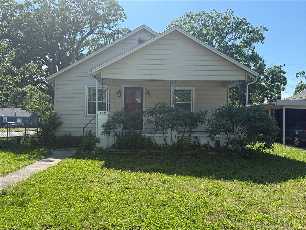 Property Photo:  132 S McConnell  MO 64801 