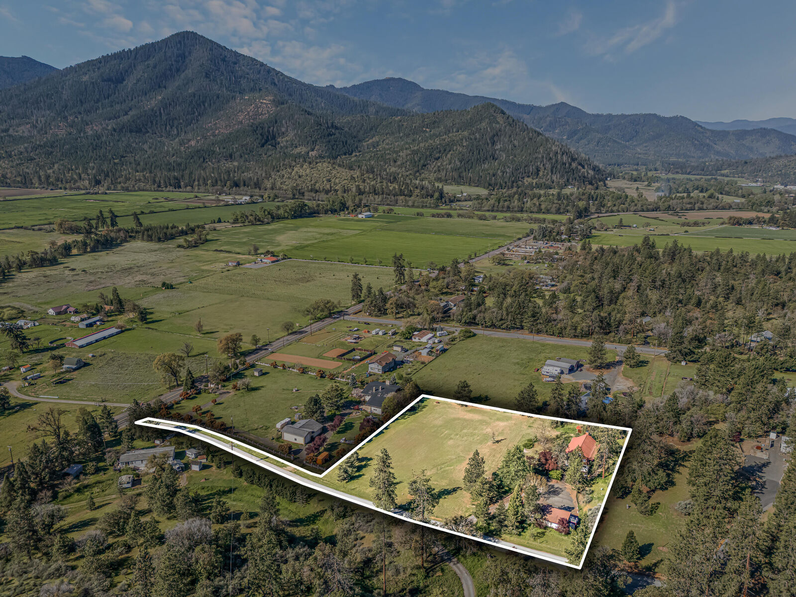 Property Photo:  8330 Hwy 238  OR 97530 