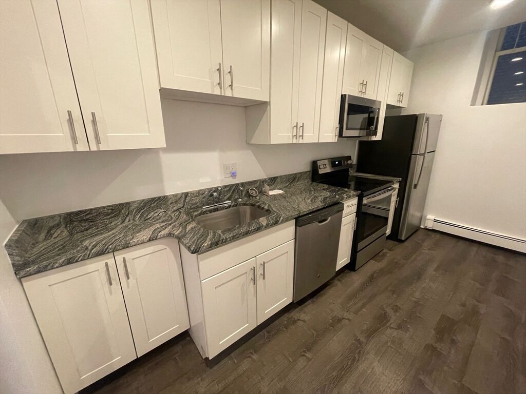 Property Photo:  382 Commonwealth Ave B1  MA 02215 