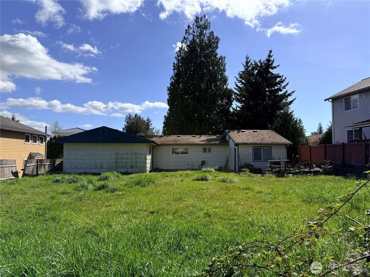 Property Photo: 2911 122nd Street SW WA 98204