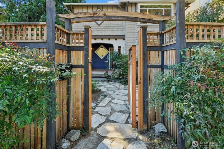 Property Photo: 2641 E Valley Street WA 98112