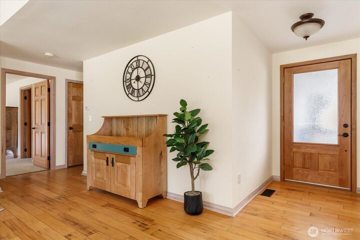 Property Photo: 5295 Bounty Loop WA 98249