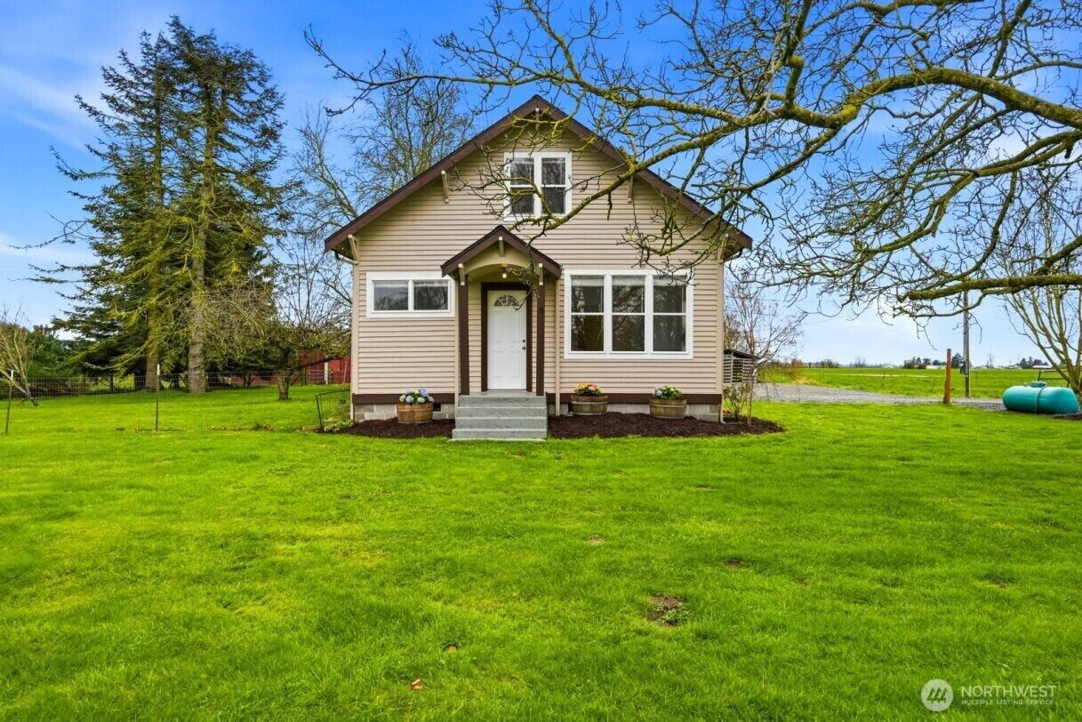 Property Photo:  19500  Dahlstedt Road  WA 98233 