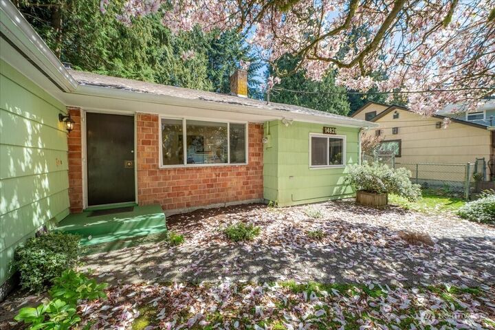 Property Photo:  14828  Ashworth Avenue N  WA 98117 