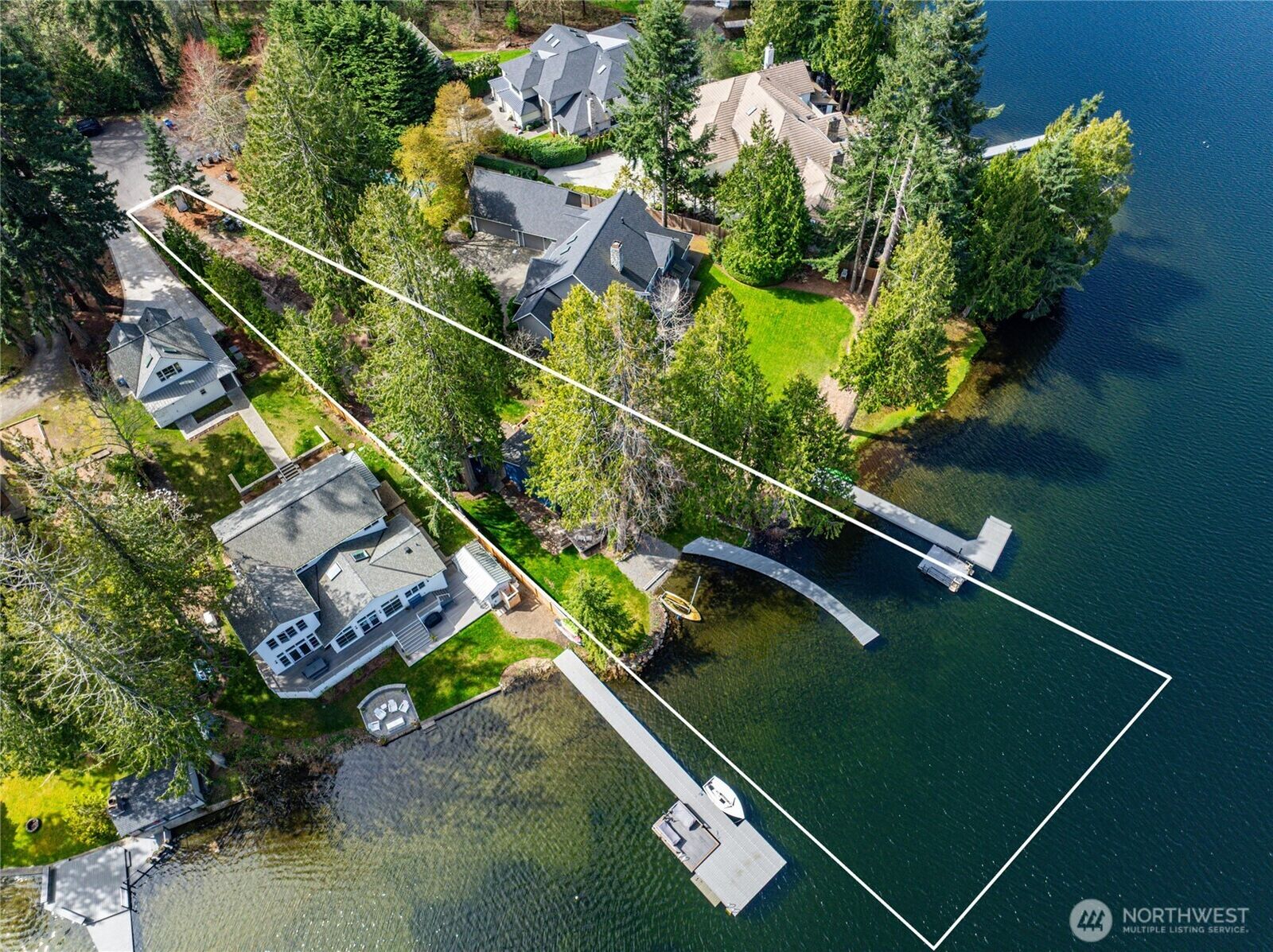 Property Photo: 2712 222nd Avenue SE WA 98075