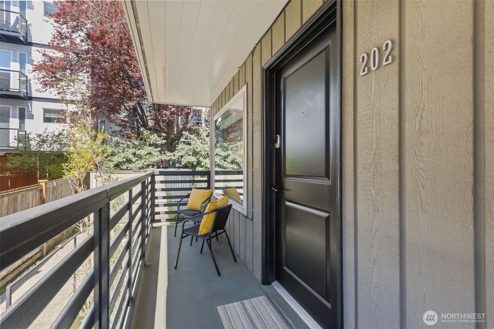 Property Photo:  1430 NW 59th Street 202  WA 98107 
