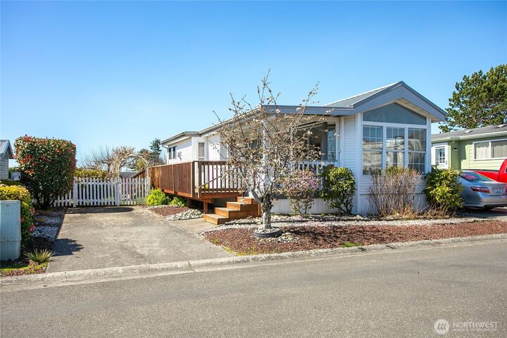 Property Photo: 4751 Birch Bay Lynden 129 WA 98230