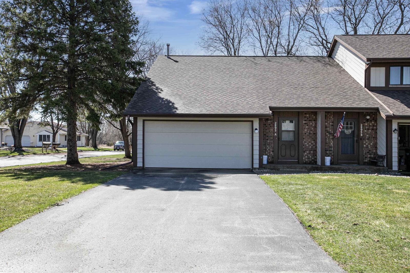 Property Photo:  2895 W 4th Street  WI 54914-4330 