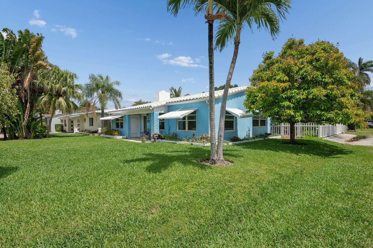 Property Photo:  1500 NE 17th Avenue  FL 33304 