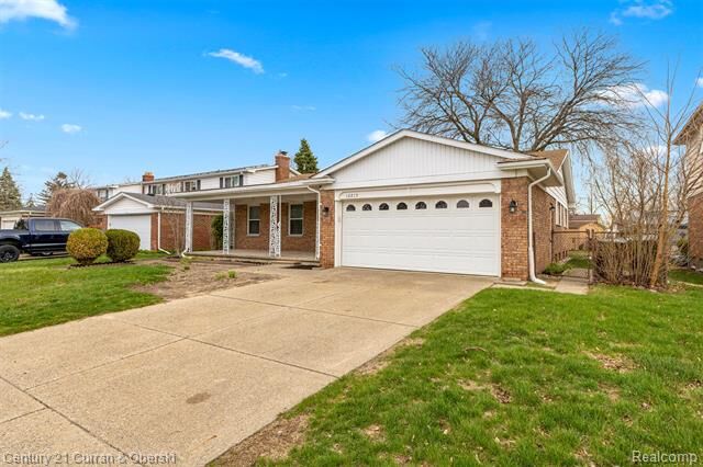 Property Photo: 12215 Manor Drive MI 48195
