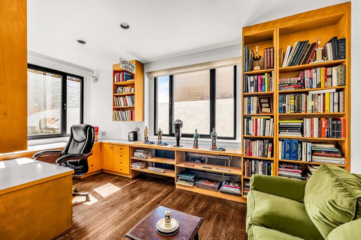 Property Photo:  2 W 67th Street 6/7de  NY 10023 