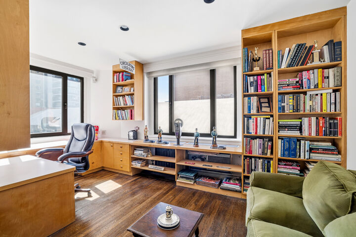 Property Photo:  2 W 67th Street 6/7de  NY 10023 