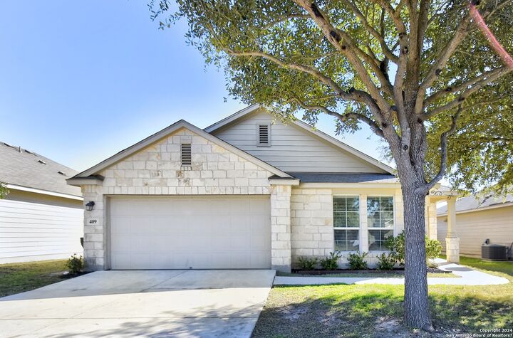 Property Photo:  409 Teron Dr  TX 78666 