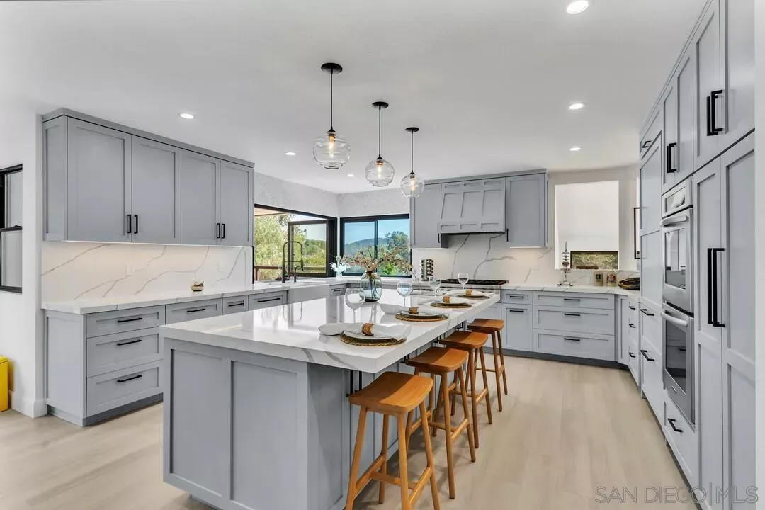Property Photo:  3453 Via Loma Vista  CA 92029 