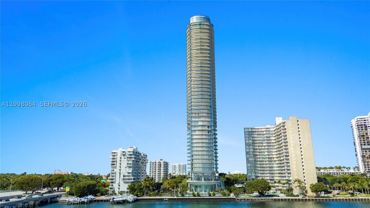 Property Photo: 175 SE 25 Rd 2003 FL 33129