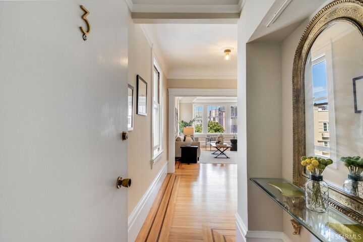 Property Photo:  1859 Vallejo Street 3  CA 94123 