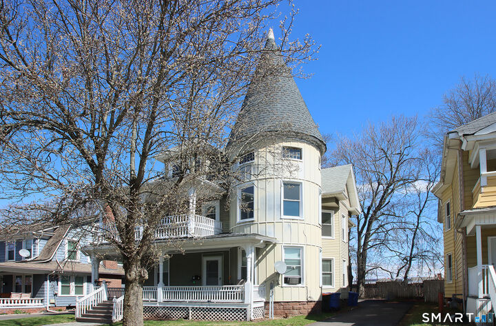 Property Photo:  75 Wilcox Avenue  CT 06451 