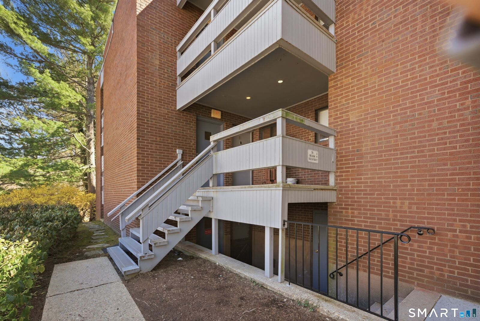 Property Photo: 94 Wilton Crest 94 CT 06897