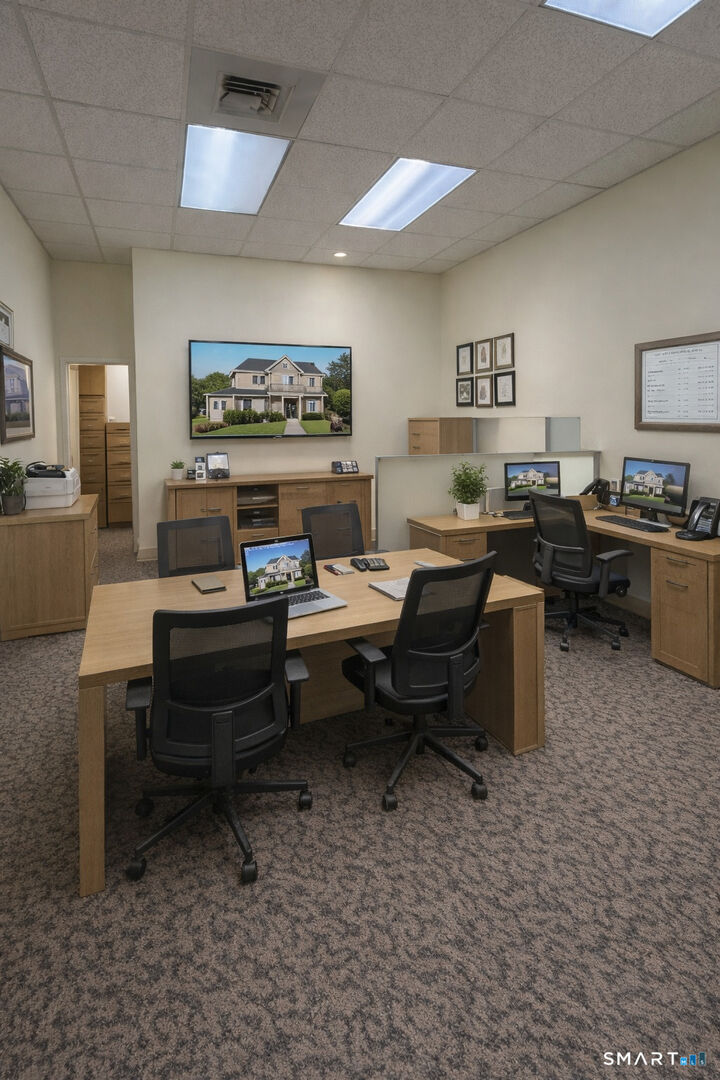 Property Photo:  730 Hebron Avenue  CT 06033 