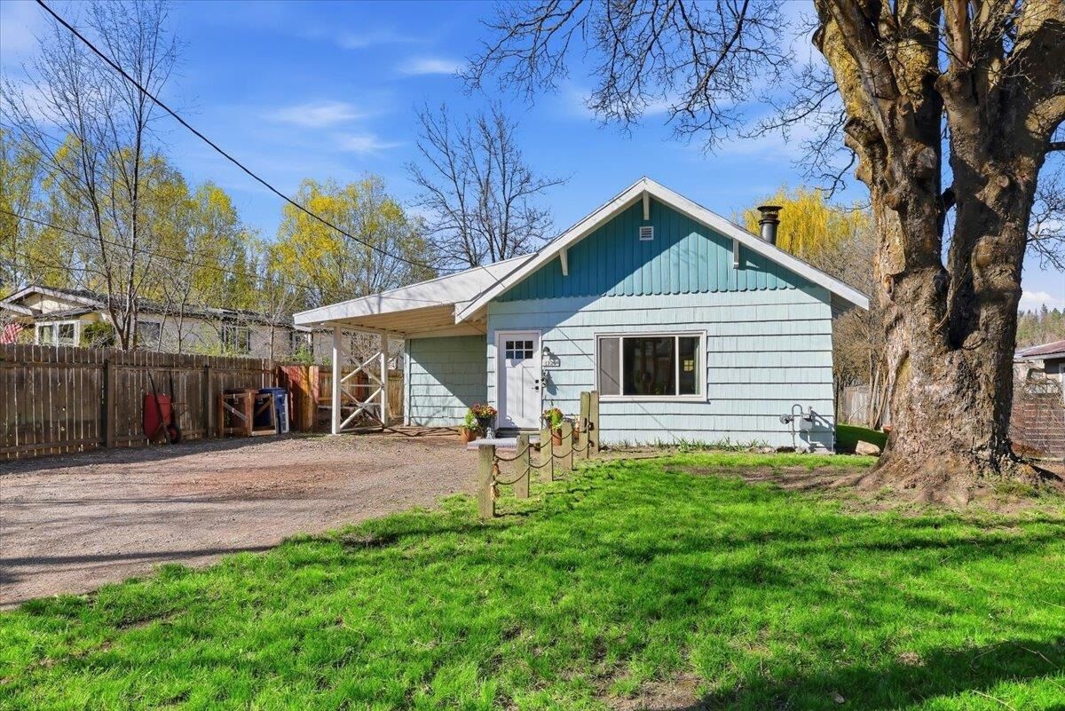 Property Photo:  1920 W 23rd Ave  WA 99224 