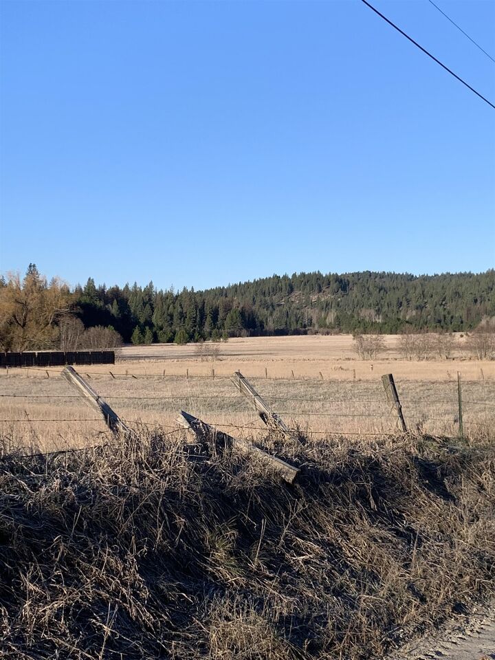 Property Photo:  3xx Beaver Valley Rd  WA 99154 