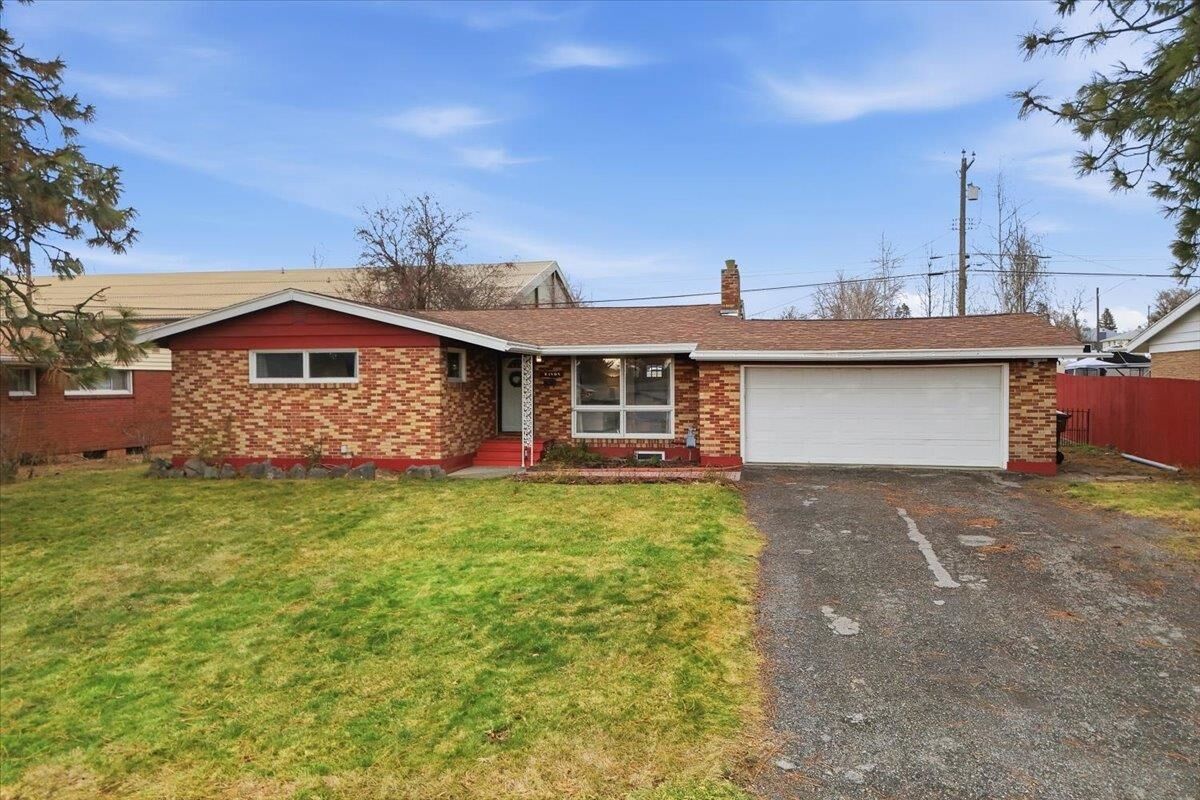 Property Photo:  1808 W Kiernan Ave  WA 99205 