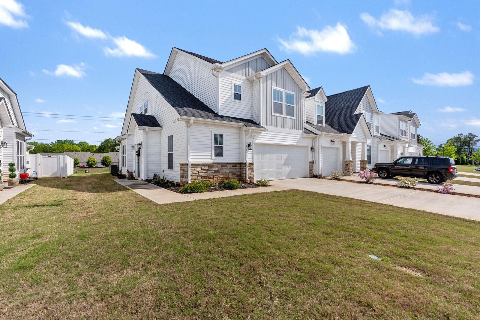 Property Photo: 1615 Chelmsford Court SC 29301