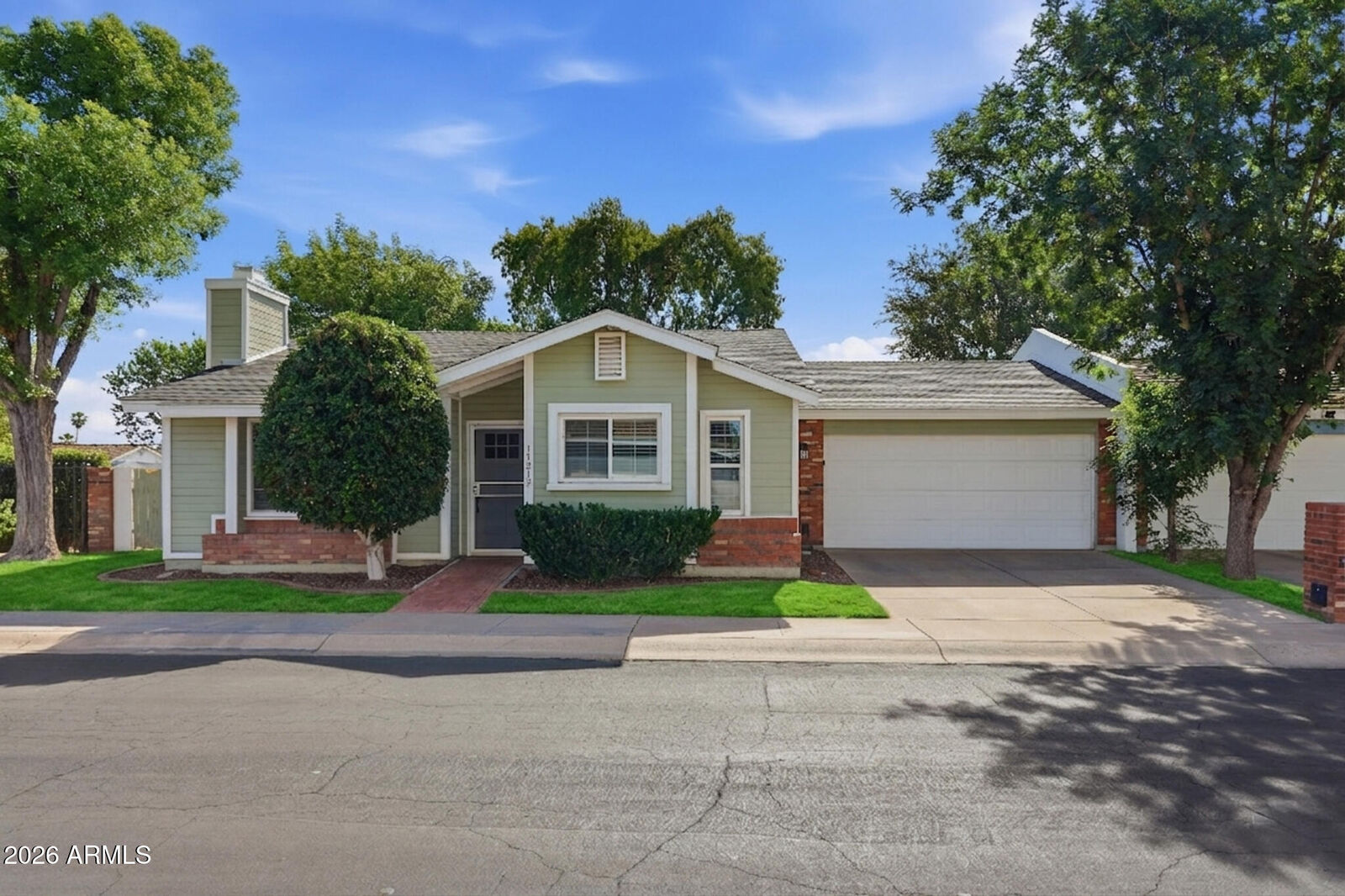 Property Photo:  17215 N 2nd Place  AZ 85022 