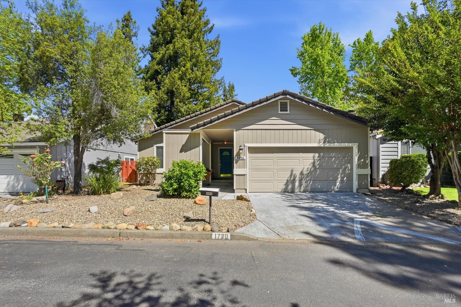 Property Photo:  1720 Arroyo Sierra Circle  CA 95405 
