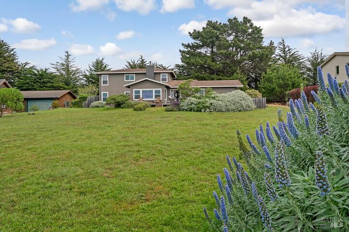 Property Photo:  5663 Sierra Grande Drive  CA 94923 