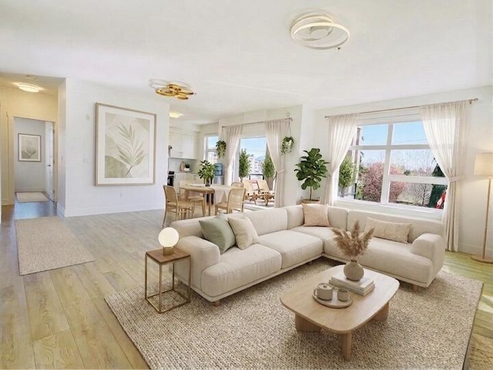 22577 Royal Crescent 303 — photo 1