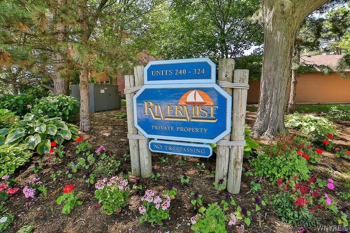Property Photo:  252 Rivermist Drive  NY 14202 