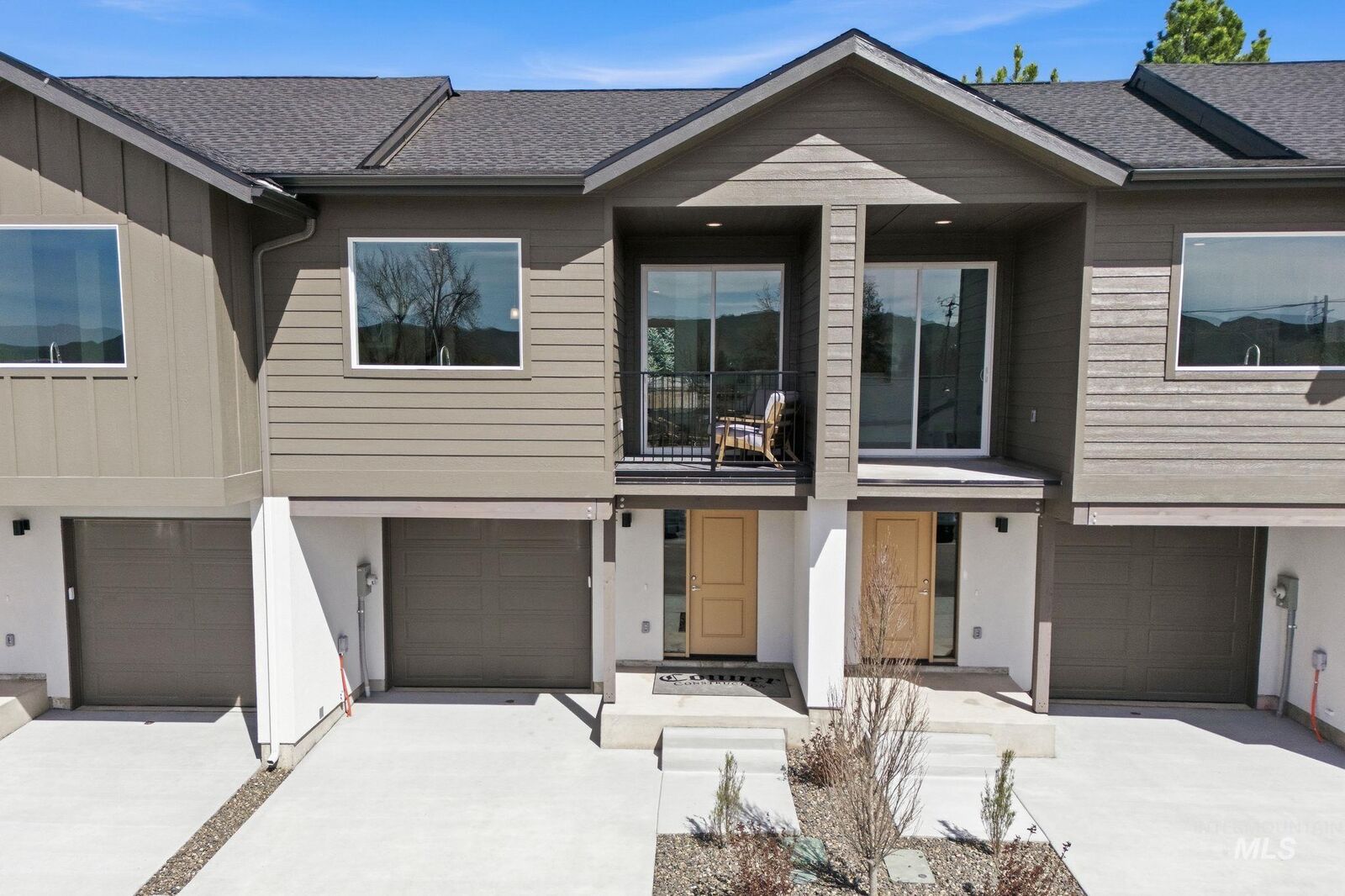 Property Photo: 522 Diamond Ln. ID 83617