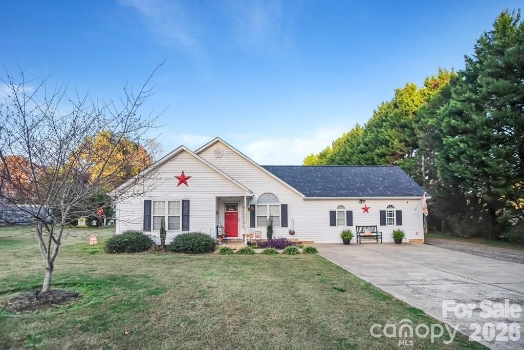 Property Photo:  2120 Tryon Courthouse Road  NC 28016 