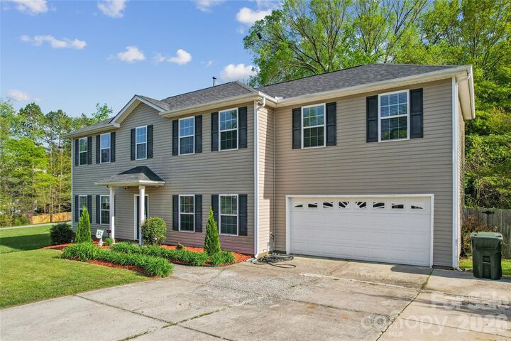 Property Photo: 1042 Arrowhead Drive SE NC 28025