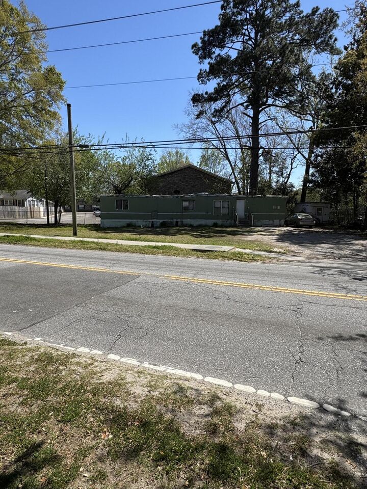 Property Photo:  2625 Midland Park Road  SC 29406 